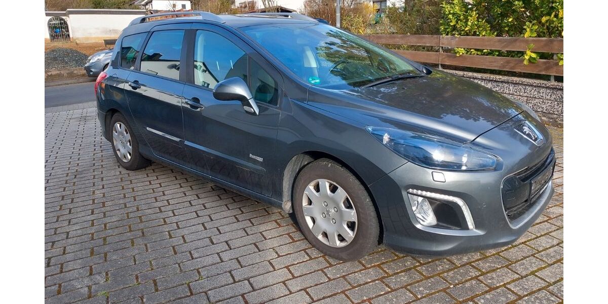 Peugeot 308 173.480 km 3.890 &euro; Herborn-Burg 35745