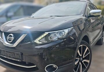 Nissan Qashqai 93.676 km 14.689 &euro; Herborn 35745