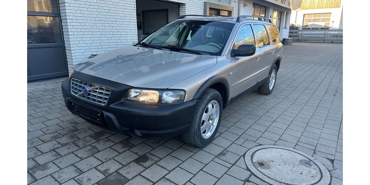 Volvo XC70 165.200 km 7.500 &euro; Herborn 35745
