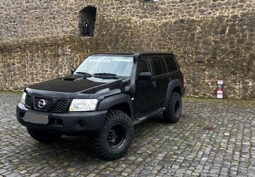 Nissan Patrol 214.600 km 21.500 &euro; Wettenberg 35435