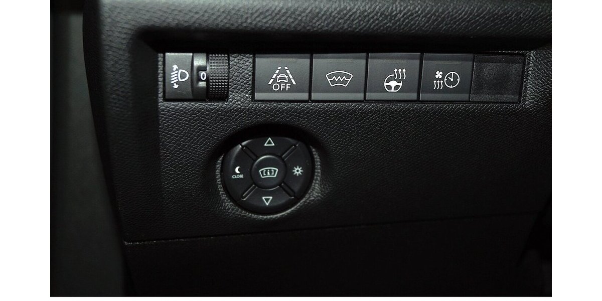 Citroen C4 e- 136 Shine 50 KWh LED CARPLAY 43.800 km 17.320 &euro; Lich 35423