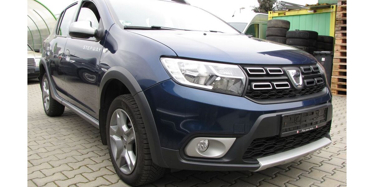 Dacia Sandero 191.000 km 4.600 &euro; Hüttenberg 35625